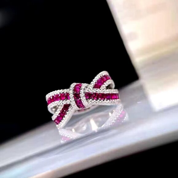 18k White Gold Ruby Diamond Ring Knot Ring Band - Picture 3 of 4